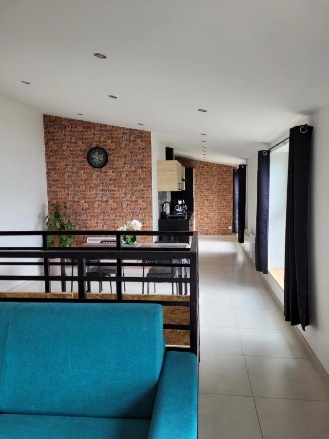 Il Vialetto , Appartement Milano , Spacieux, Tout Confort, Au Calme Jeumont エクステリア 写真